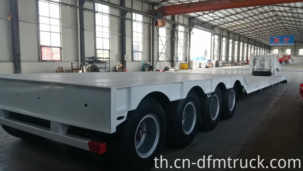 4 axles low flatbed semi-trailer (4)